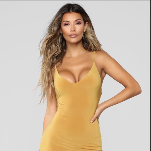 FASHION NOVA Anne Marie Midi Dress - Picture 2 of 8